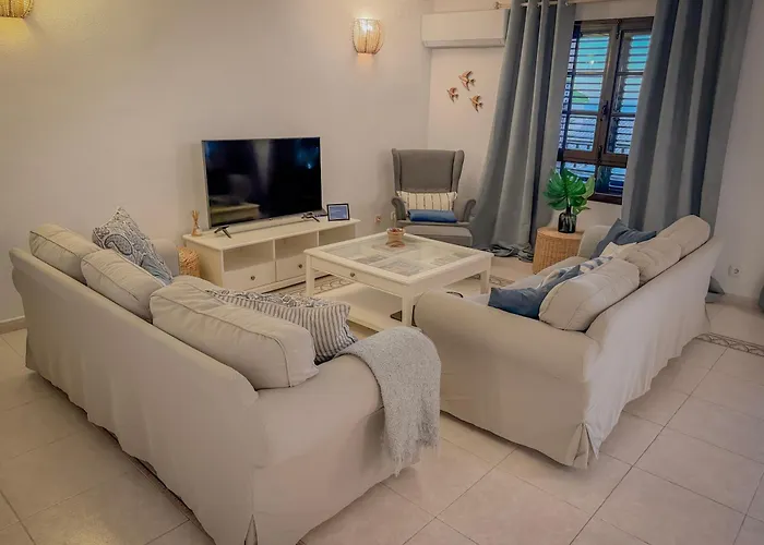 Luxury Apartments Mascarat